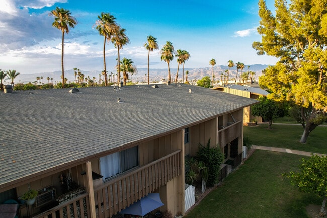 Upstairs building balcony - 77805 California Dr