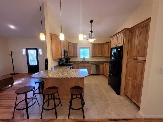 Building Photo - 97 N Coyote Springs Farm Rd