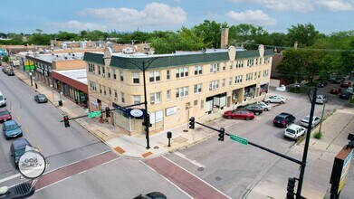 Building Photo - 5357 W Belmont Ave