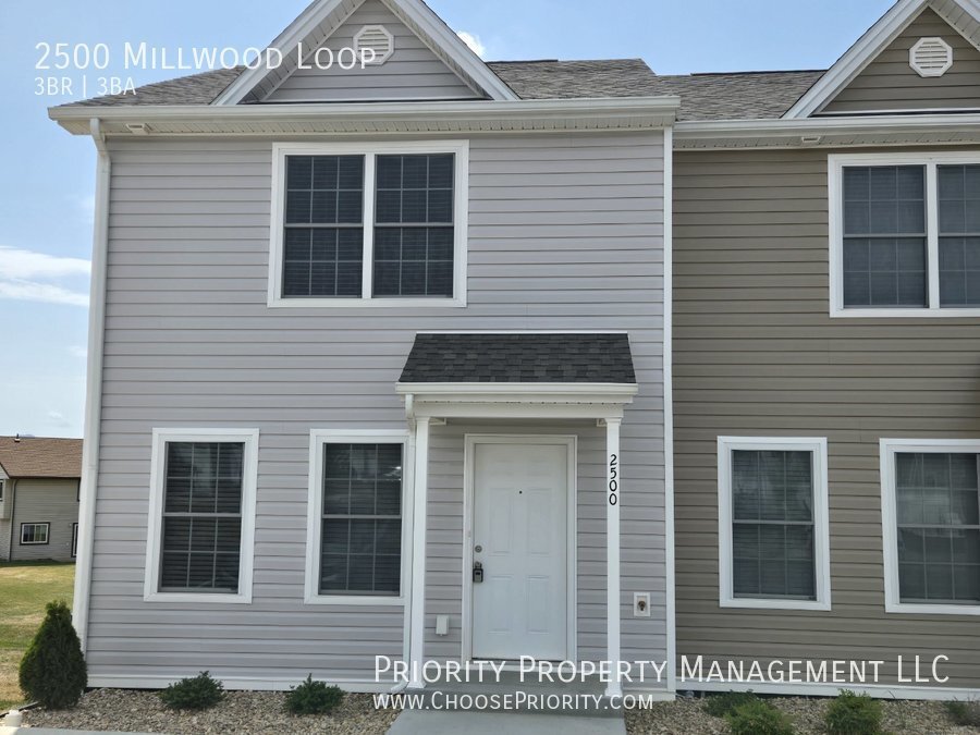 Primary Photo - 3BR 2.5BA End Unit Townhome, Harrisonburg