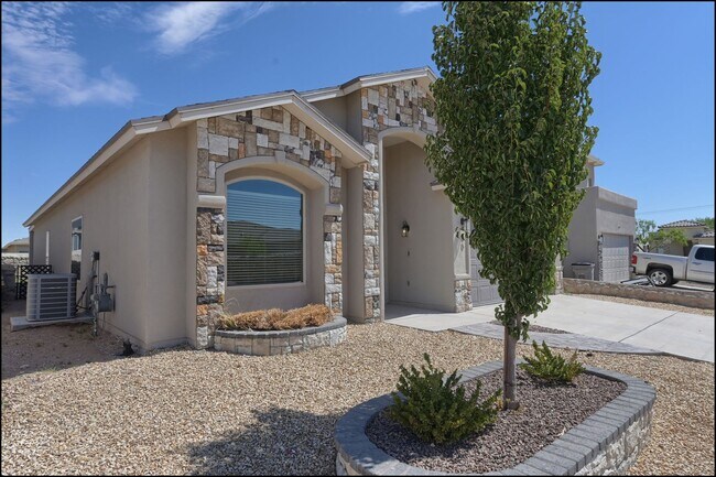 Building Photo - Coming Soon!