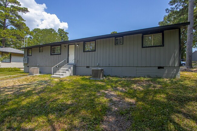 Foto del edificio - Live Better for Less – Updated 2BR Apartment in Benton, AR!