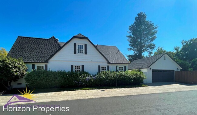 Building Photo - 5 br, 3.5 bath House - 1600 3rd Ave