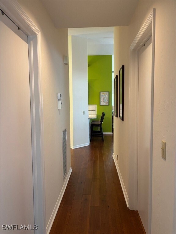 Building Photo - 2136 Tama Cir