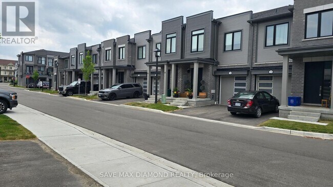 Building Photo - 29 Sorbara Wy
