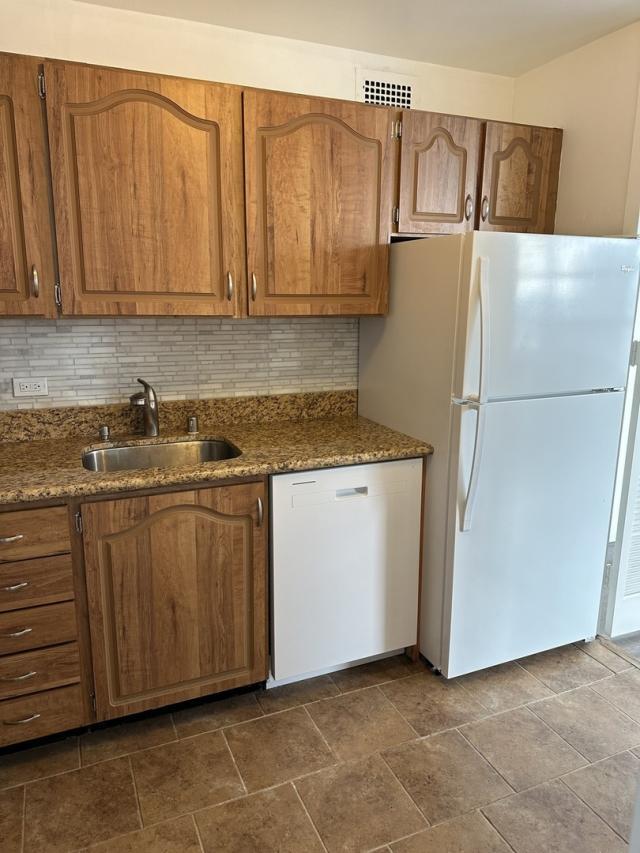Foto del edificio - 1 bedroom in Chicago IL 60615