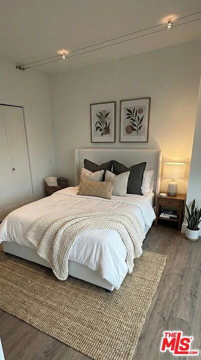 Foto del edificio - 838 N Doheny Dr