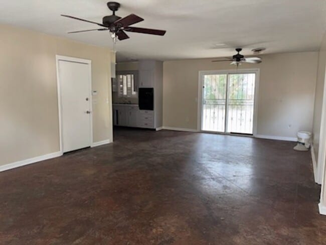 Photo - 5725 Brownlee Dr House