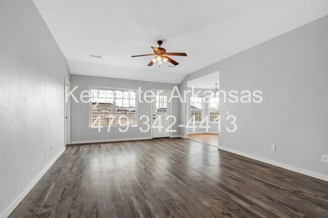 Foto del edificio - Great 3 bed/2 bath home in quiet Pea Ridge neighborhood!