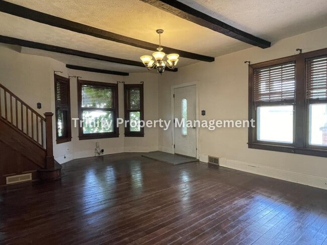 Building Photo - 228 Wildwood St