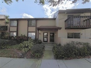Building Photo - 3707 Pine Cone Cir