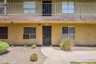 Building Photo - 461 W Holmes Ave