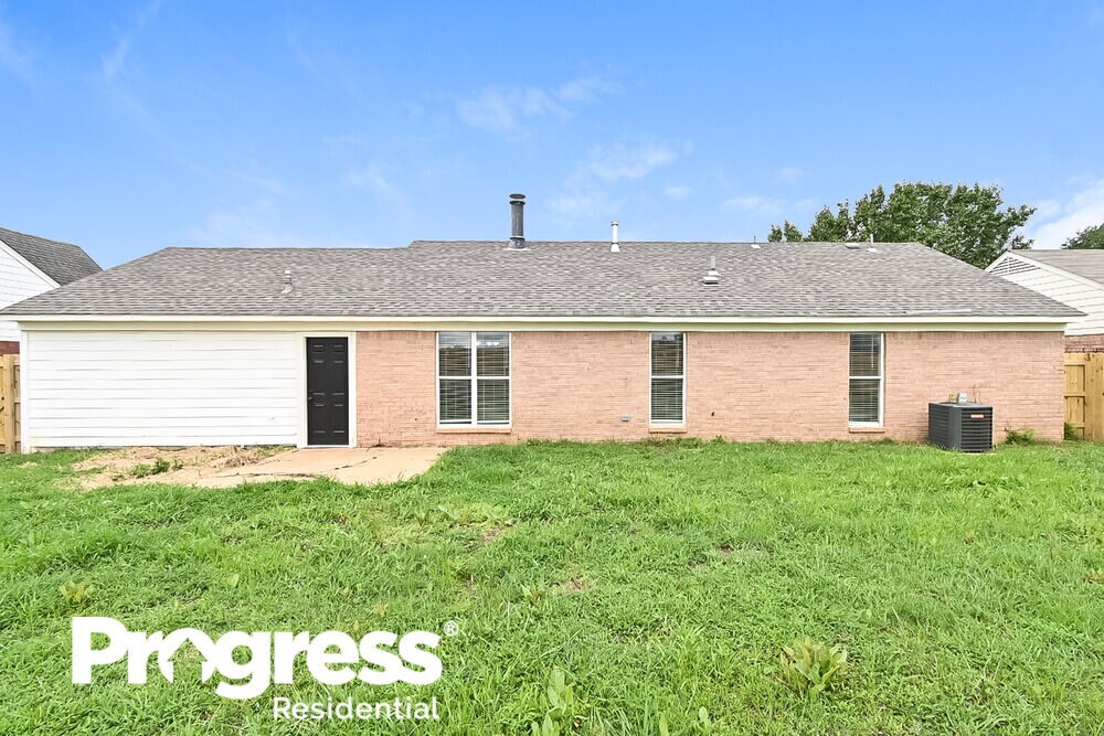 6488 Farley Dr E, Olive Branch, MS 38654 House Rental in Olive Branch