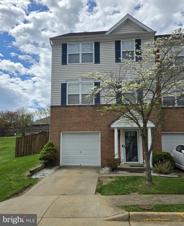 Building Photo - 46 Quarterpole Ct