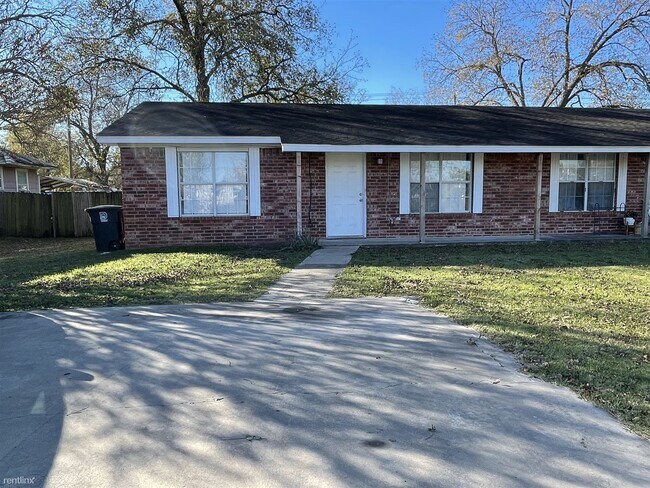 Building Photo - 1213 W Arkansas St