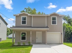 Building Photo - 304 N Orange St