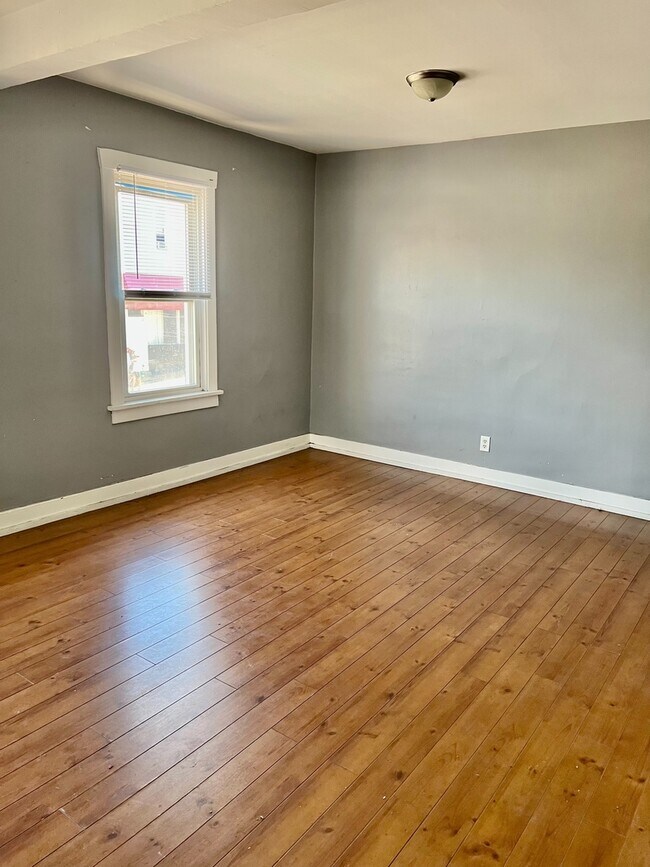 Foto del edificio - 6 National St