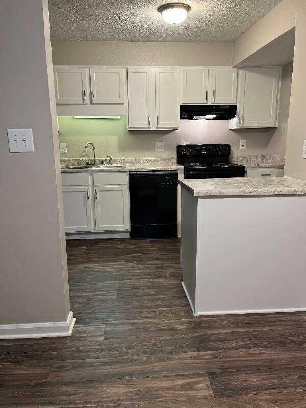 Foto del edificio - 5606 W Market St
