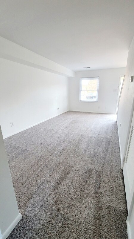 Building Photo - 2653 Wayside Dr