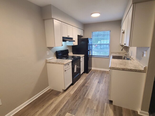 Foto del edificio - 206 NE 42 Pl