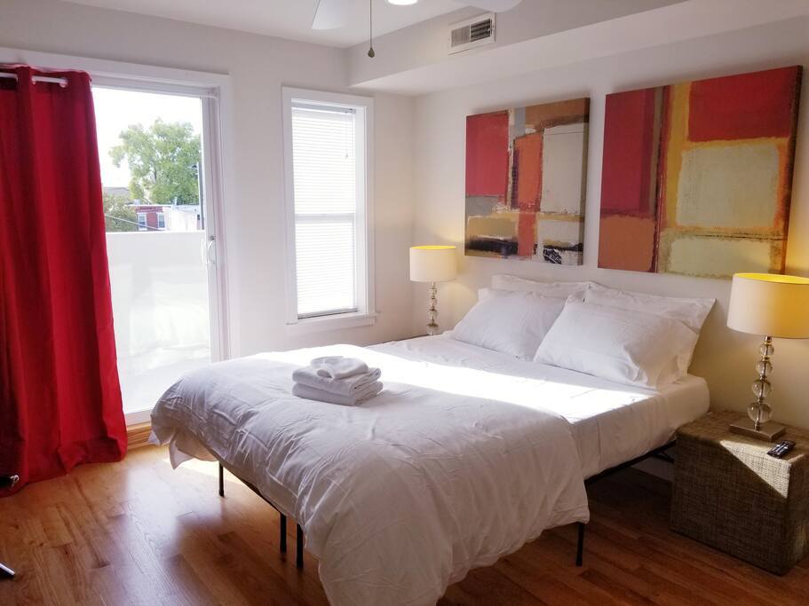 Foto principal - 327 N State St
