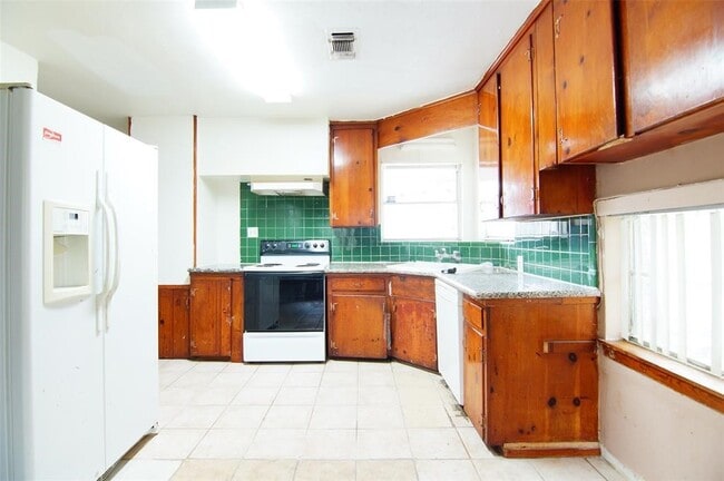 Foto del edificio - 4034 Osby Dr