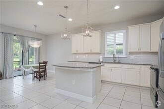 Building Photo - 15720 Angelica Dr