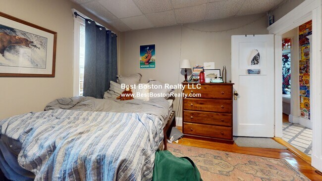 Building Photo - 6 Bailey St