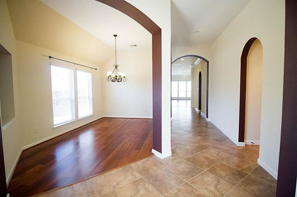Foto del edificio - 4010 Wolf Springs Ct