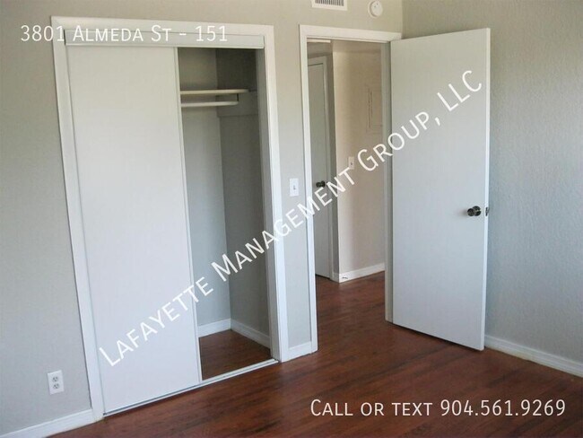 Foto del edificio - 3801 Almeda St