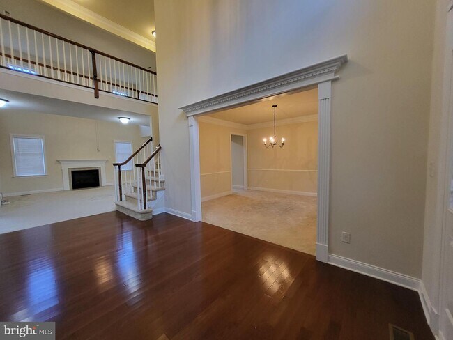 Building Photo - 3973 Powell Rd