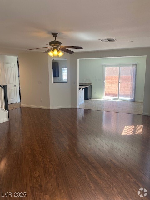 Building Photo - 7918 Point Oaks Ct