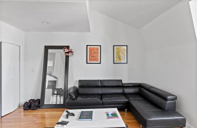 Foto del edificio - 208 Washington Ave