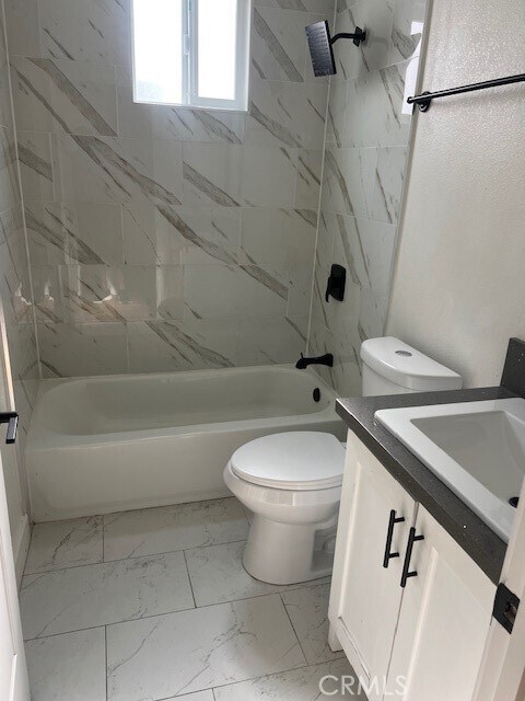 Building Photo - 5877 Towne Ave