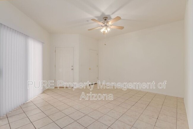 Foto del edificio - 9151 W Greenway Rd