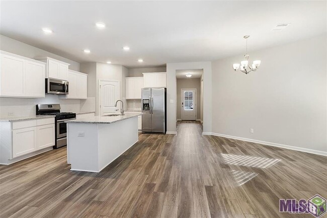 Building Photo - 1126 Foxtail Dr