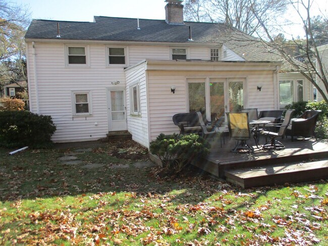 Building Photo - 133 Winslow Rd