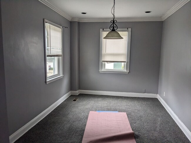 Photo - 2 BEDROOM TOWNHOUSE WATER INCLUDED VOUCHERS ACCEPTED