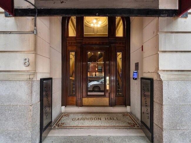 Foto del edificio - 8 Garrison St
