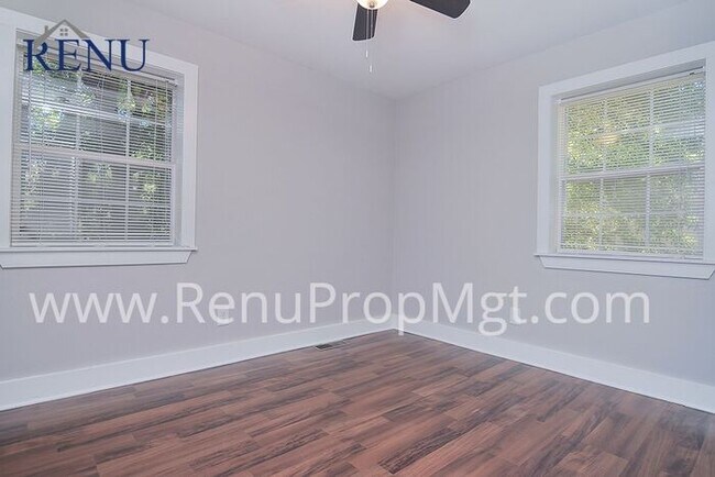 Fall Special: 1/2 off your first month! Av... photo'