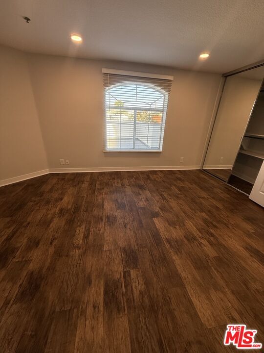 Foto del edificio - 7660 Beverly Blvd