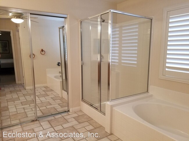 Building Photo - 2 br, 2 bath House - 9810 Portland Rose