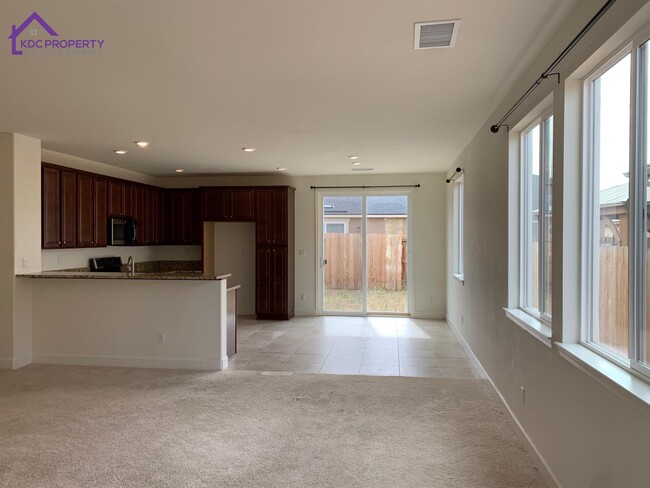 Building Photo - 1146 Monument Peak Dr