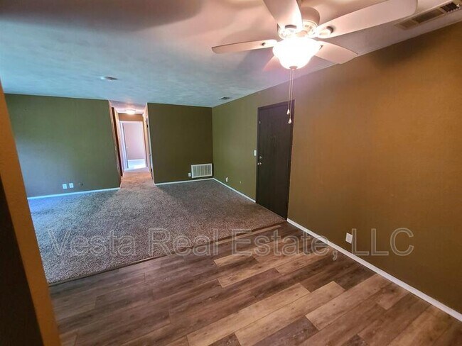 Foto del edificio - 412 N Highland St