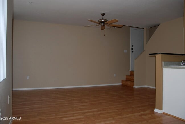 Foto del edificio - 1701 E Colter St
