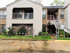 Building Photo - 2025 Augusta Dr