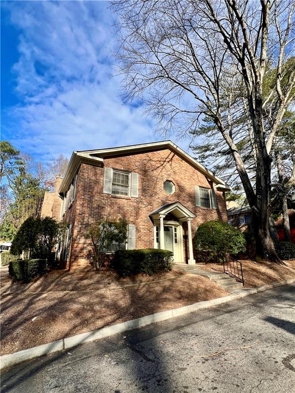 Building Photo - 3888 York Pl