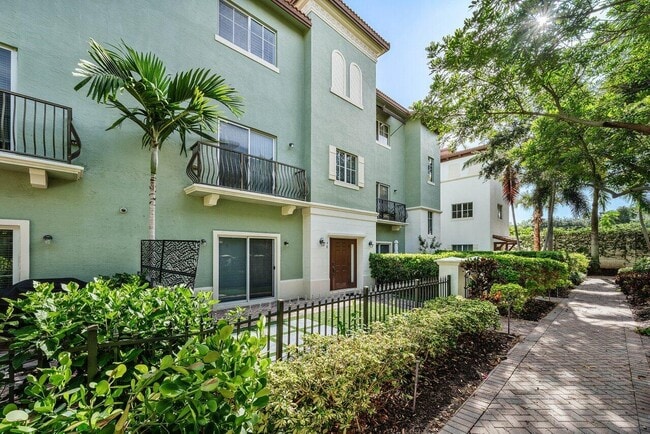 Foto del edificio - 48 NW Hawthorne Pl