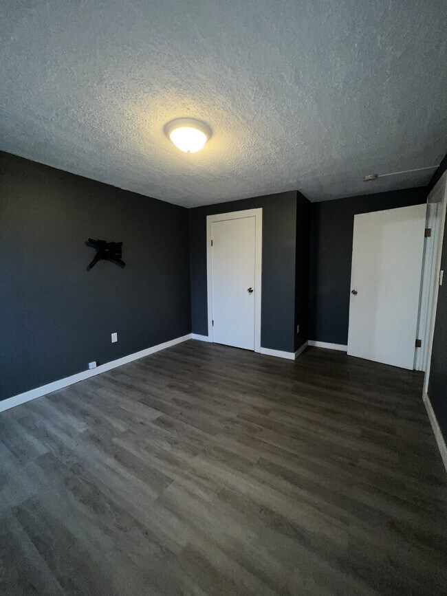 18 Barber St Unit 2, Putnam, CT 06260 Apartments in Putnam, CT