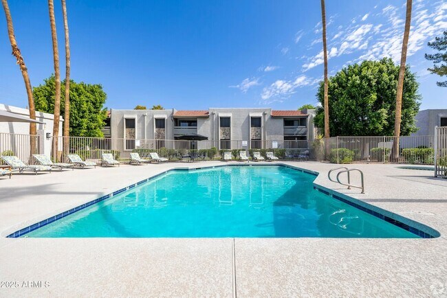 Foto del edificio - 6505 E Osborn Rd